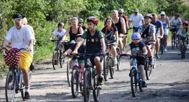 Ponad 100 rowerzystów na trasie Rajdu po gm. Mirzec