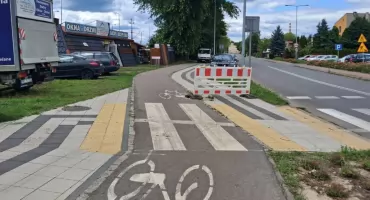  Czytelnicy ze Starachowic interweniują. Budowa ścieżki utrudnia dojście do dworca