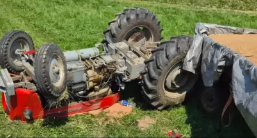 Tragedia podczas prac polowych. Rolnik przygnieciony przez ciągnik
