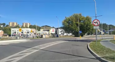 ZAKAZ skrętu na Dolnych Starachowicach. Kierowcy ganią czy chwalą?