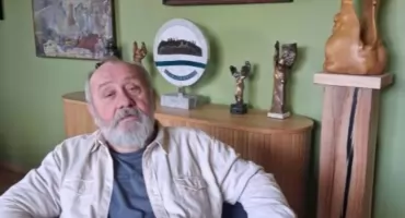 „Dobre rzeczy potrzebują czasu. O rzeźbie, STAR-ach i miniaturowych »Starusiach«”.