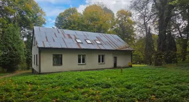 Dawna szkoła w Pokrzywnicy zmieni się w Dzienny Dom Pomocy
